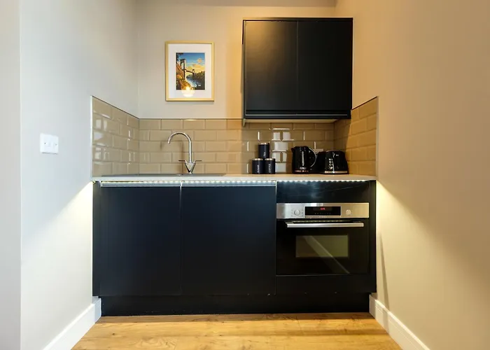 The Willow 3 * Bristol